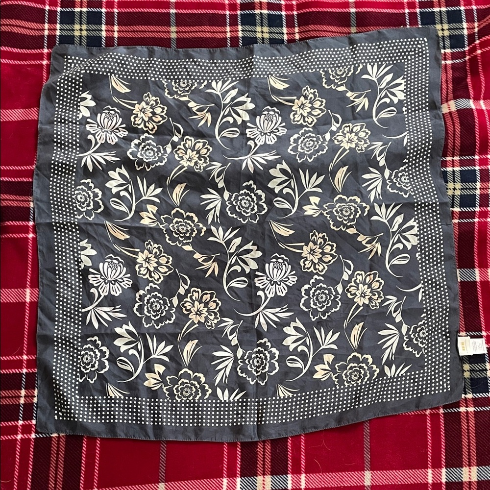 Anthropologie Maeve Silk Scarf in Navy and Cream - rare!!!